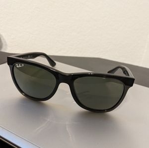 Ray-Ban Rb4184 Polarized